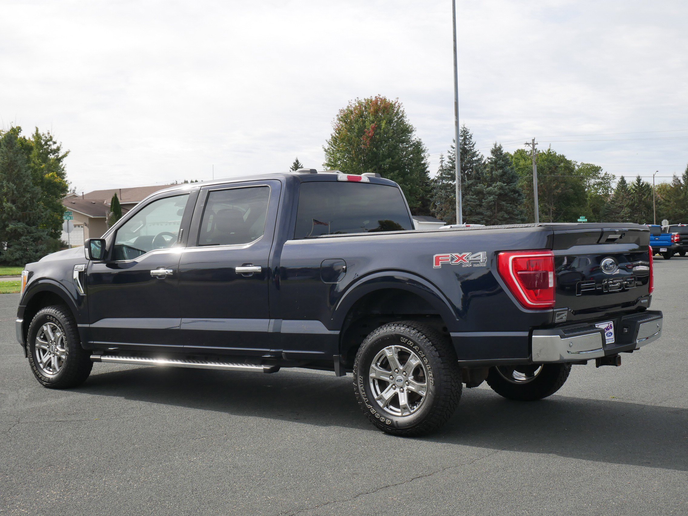 2021 Ford F-150 XLT photo 3