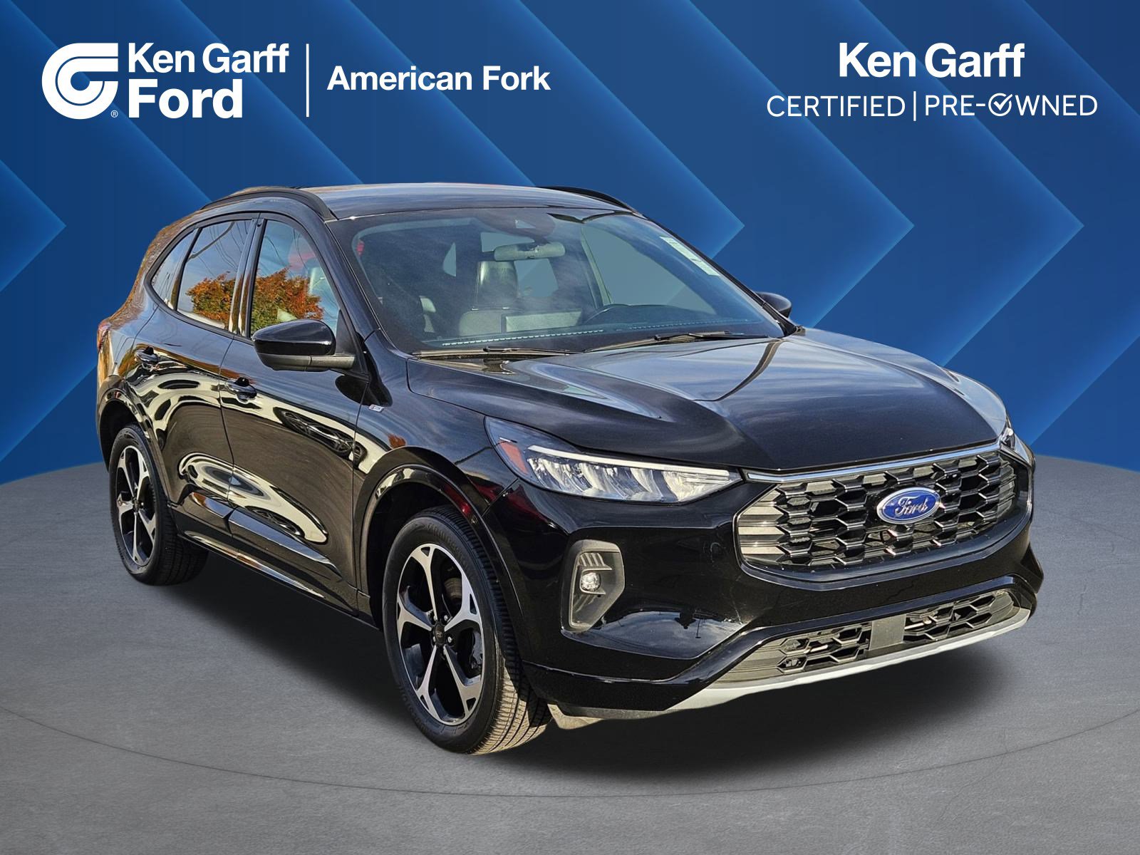 2023 Ford Escape ST-Line Select's photo