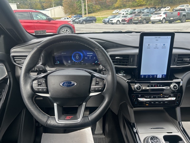 2021 Ford Explorer ST photo 19