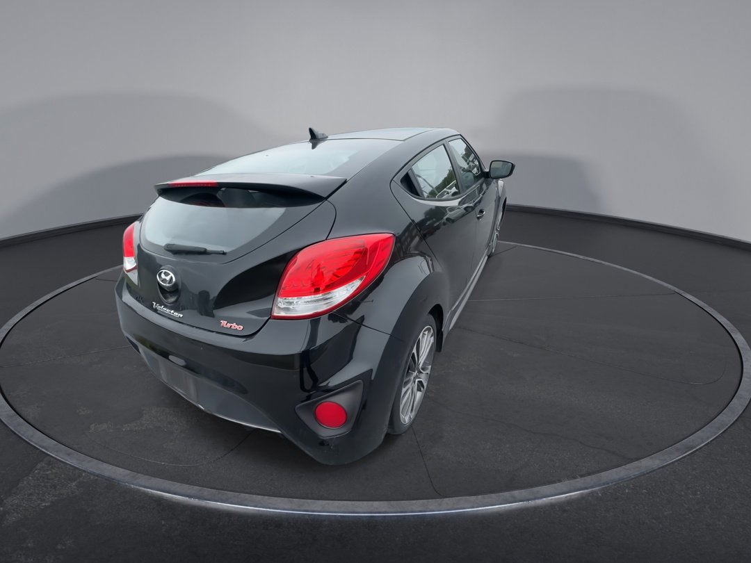 2016 Hyundai Veloster Turbo photo 8