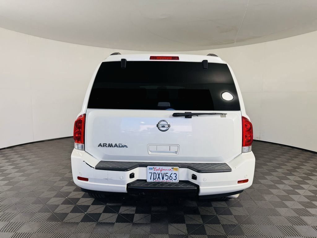 Used 2014 White Nissan SV image 27
