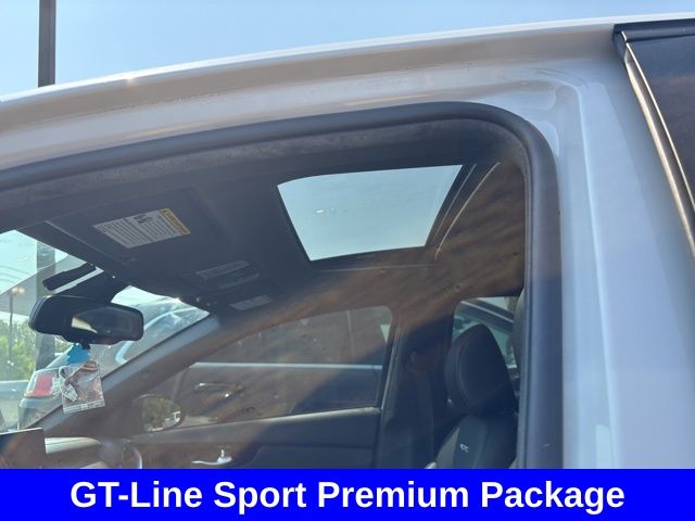 2024 Kia Forte GT-Line photo 4