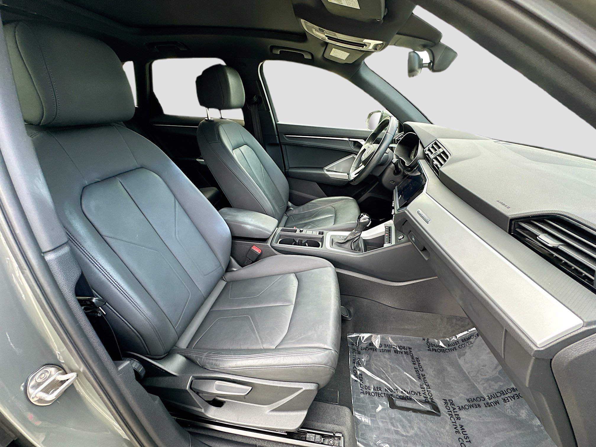 2020 Audi Q3 S line Premium photo 32