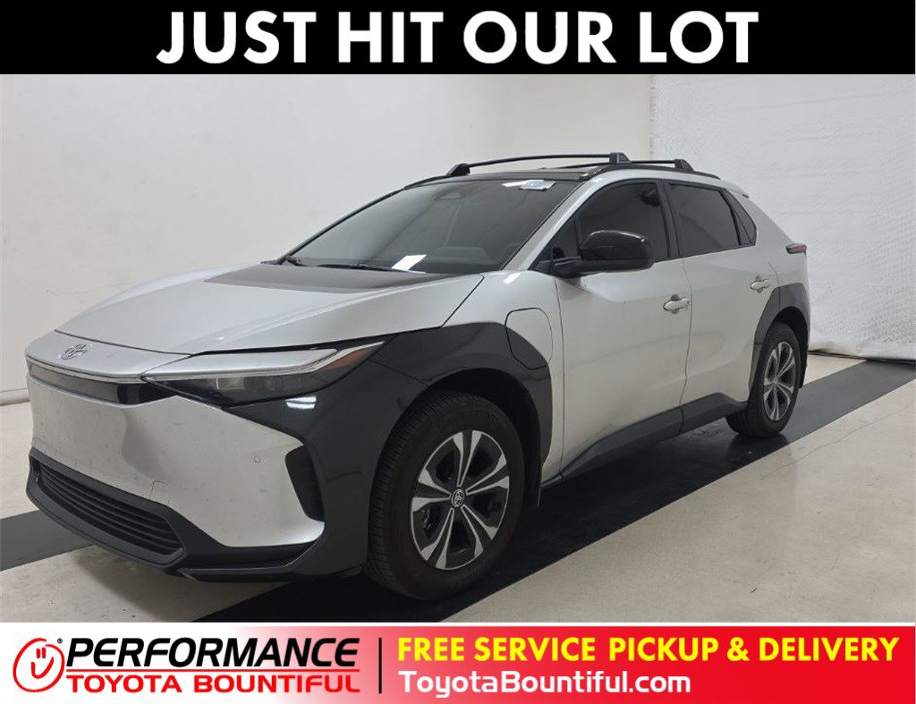 2024 Toyota bZ4X XLE's photo