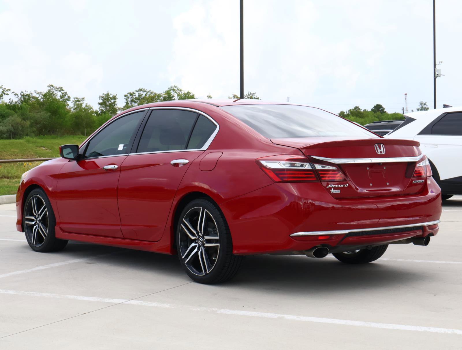 2017 Honda Accord Sport photo 3