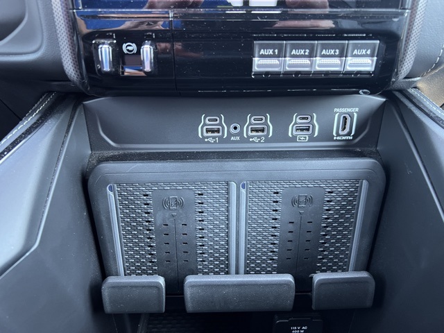 2025 Ram 3500 Limited photo 19