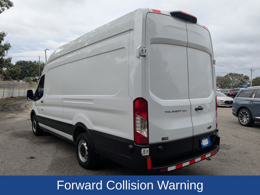 2024 Ford Transit photo 4