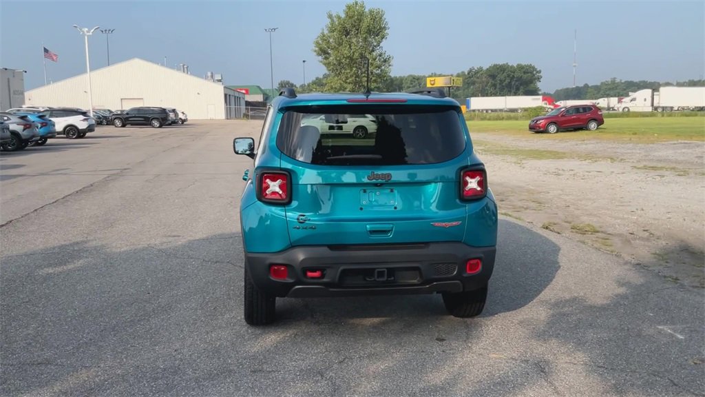 2022 Jeep Renegade Trailhawk photo 7