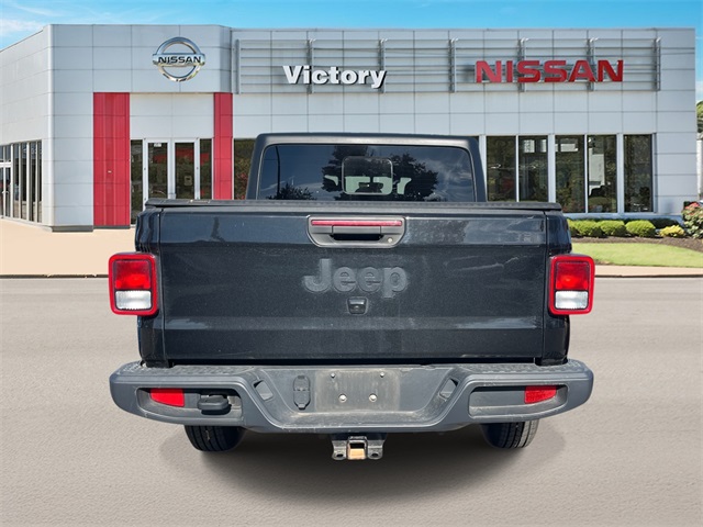 2022 Jeep Gladiator Sport photo 2