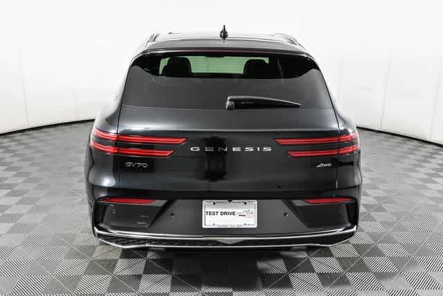 2026 Genesis GV70 2.5T Advanced photo 8