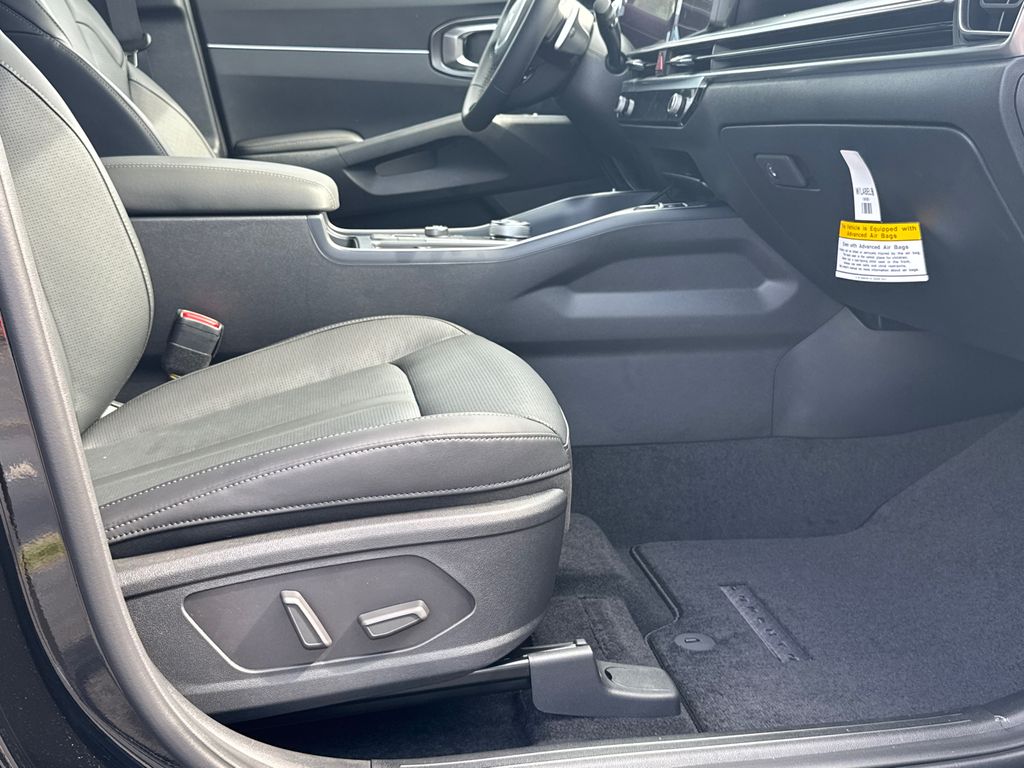 2025 Kia Sorento Hybrid EX photo 13
