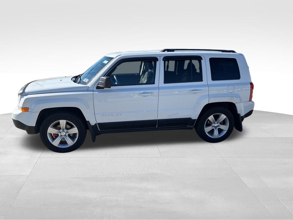 2014 Jeep Patriot Sport photo 2