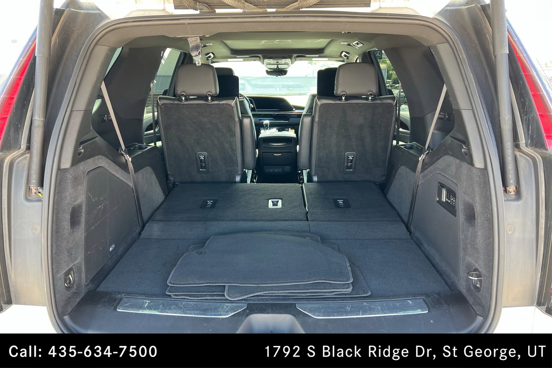 2021 Cadillac Escalade Premium Luxury photo 22