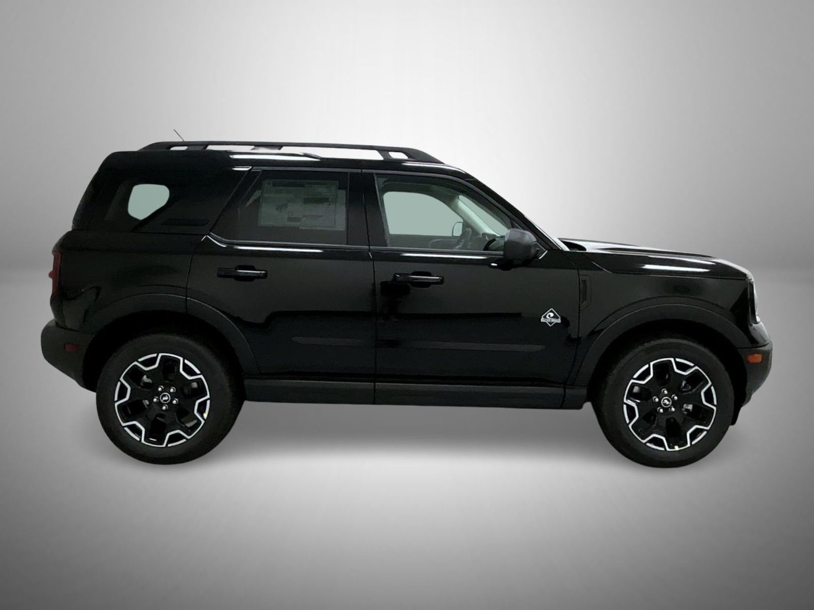 2025 Ford Bronco Sport Outer Banks photo 3
