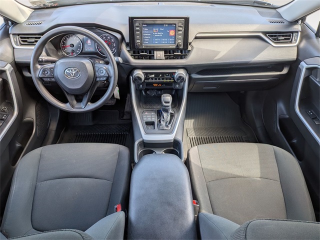 2021 Toyota RAV4 LE photo 14