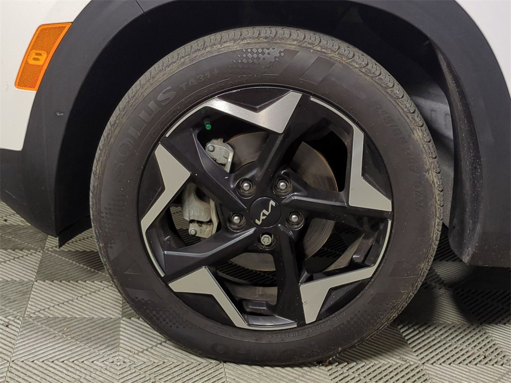 2024 Kia Seltos EX photo 5