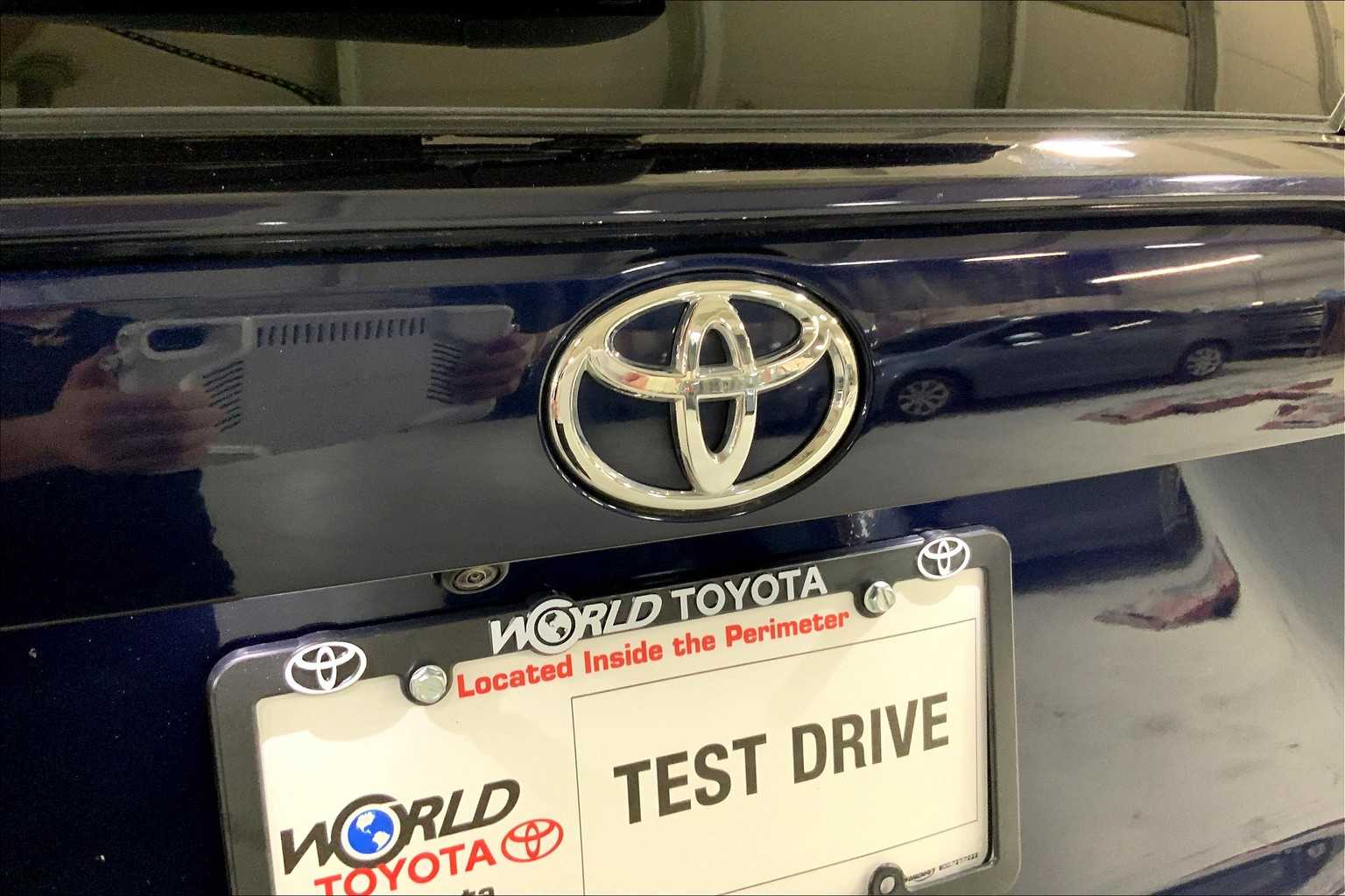 2024 Toyota RAV4 XLE Premium photo 29