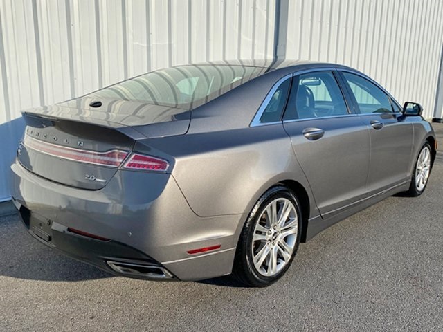 2014 Lincoln MKZ Base photo 3
