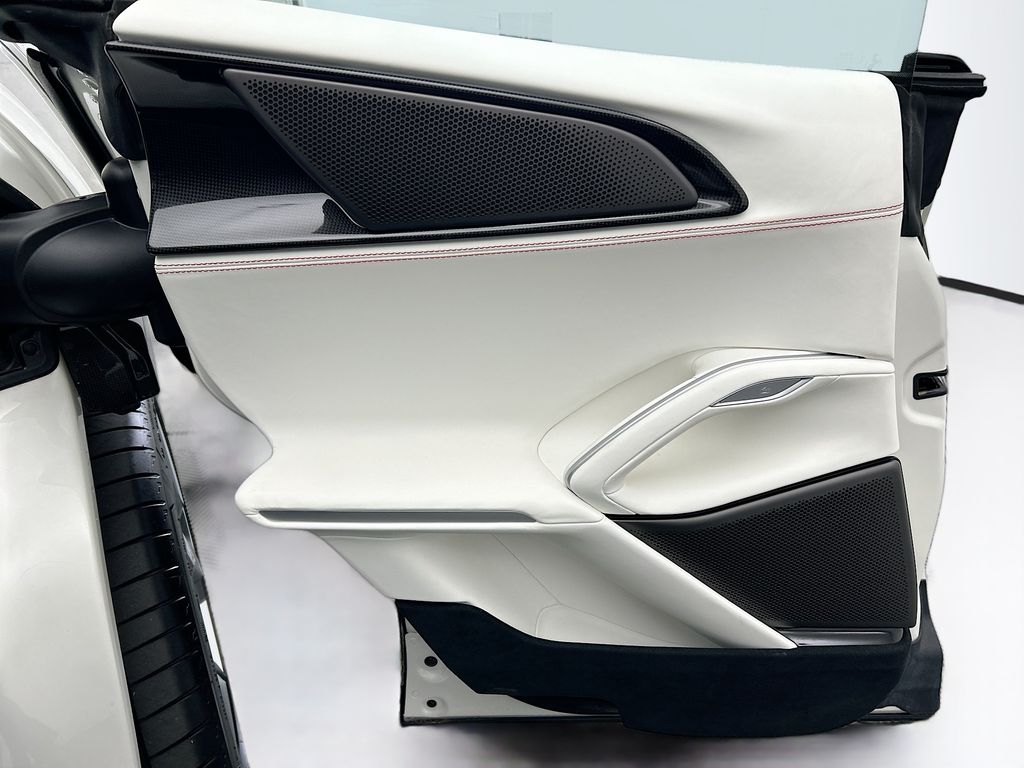 2024 Ferrari Purosangue photo 18