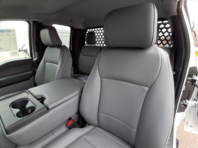 2024 Ford F-550 XL photo 4
