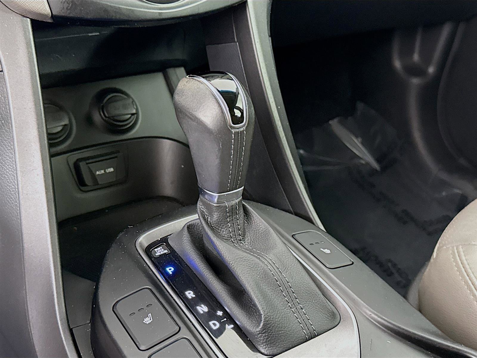 2016 Hyundai Santa Fe Sport Base photo 16