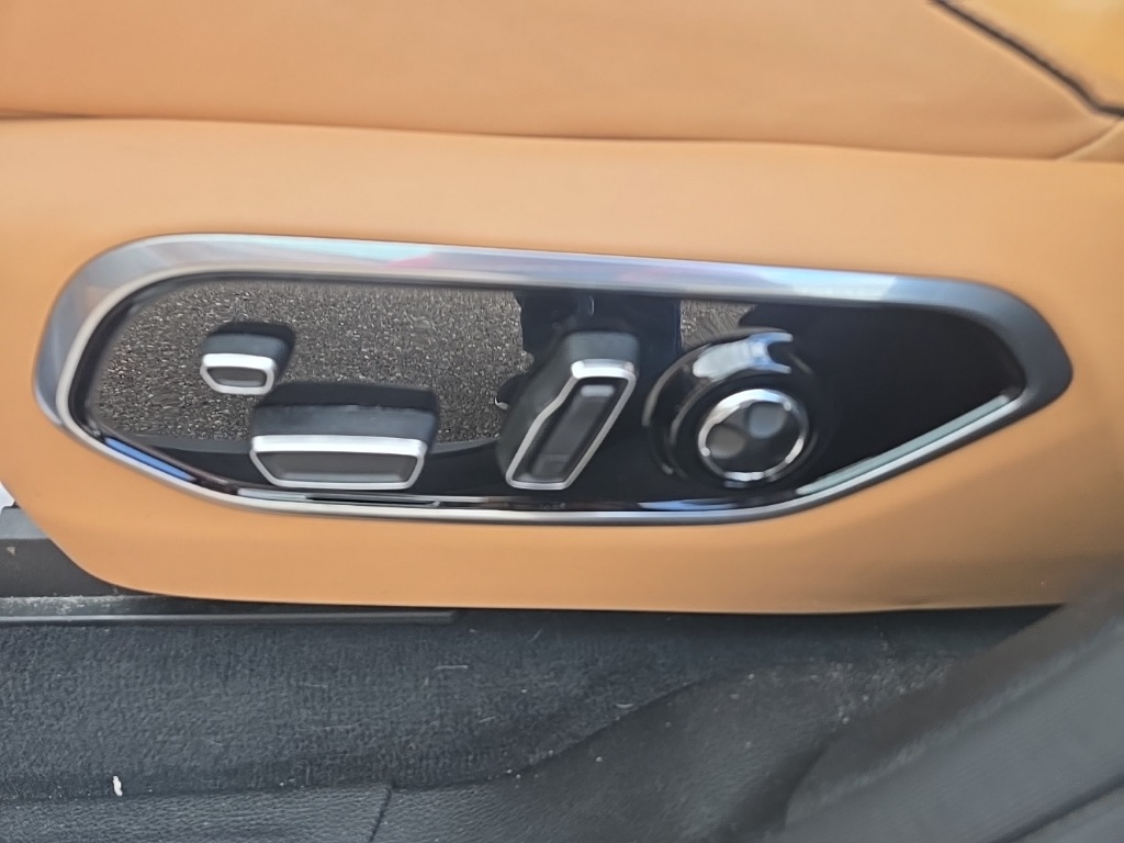 2024 Jeep Grand Cherokee Summit photo 10