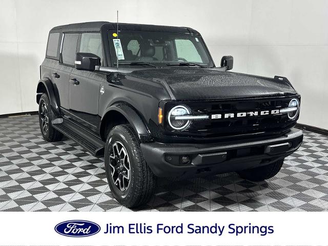 2025 Ford Bronco 4-Door Outer Banks's photo