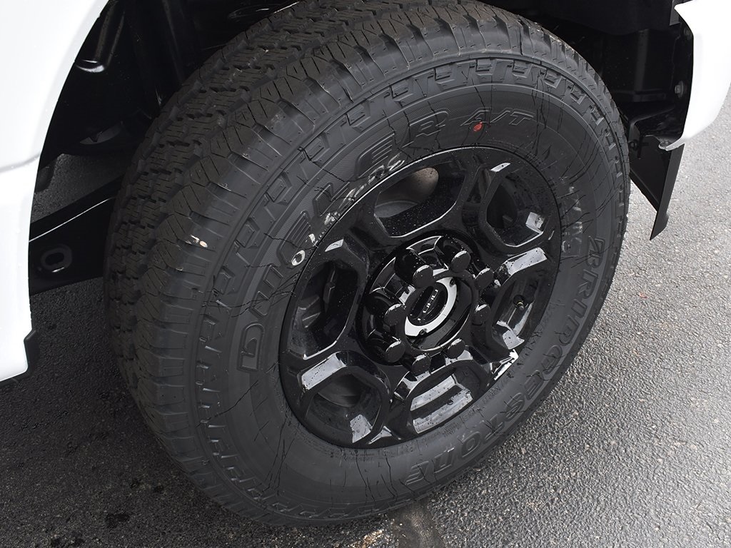 2025 Ford F-350 XL photo 8