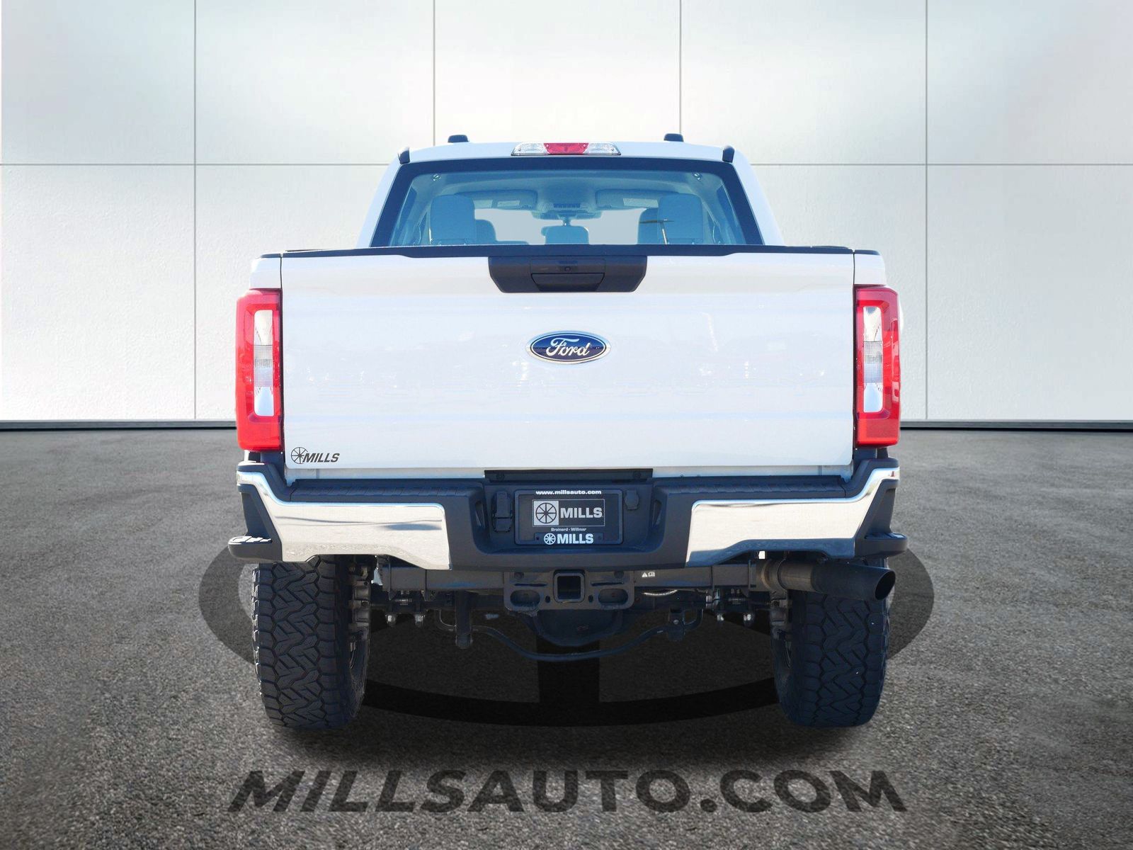 2024 Ford F-350 XL photo 3
