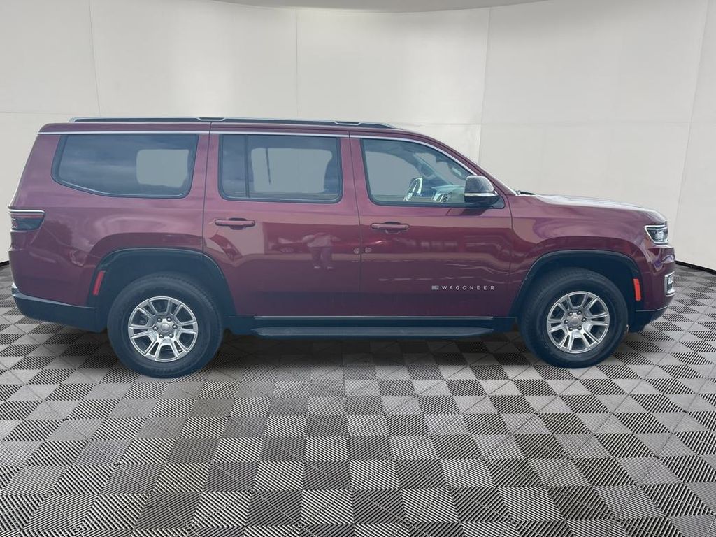 2024 Jeep Wagoneer Base photo 4