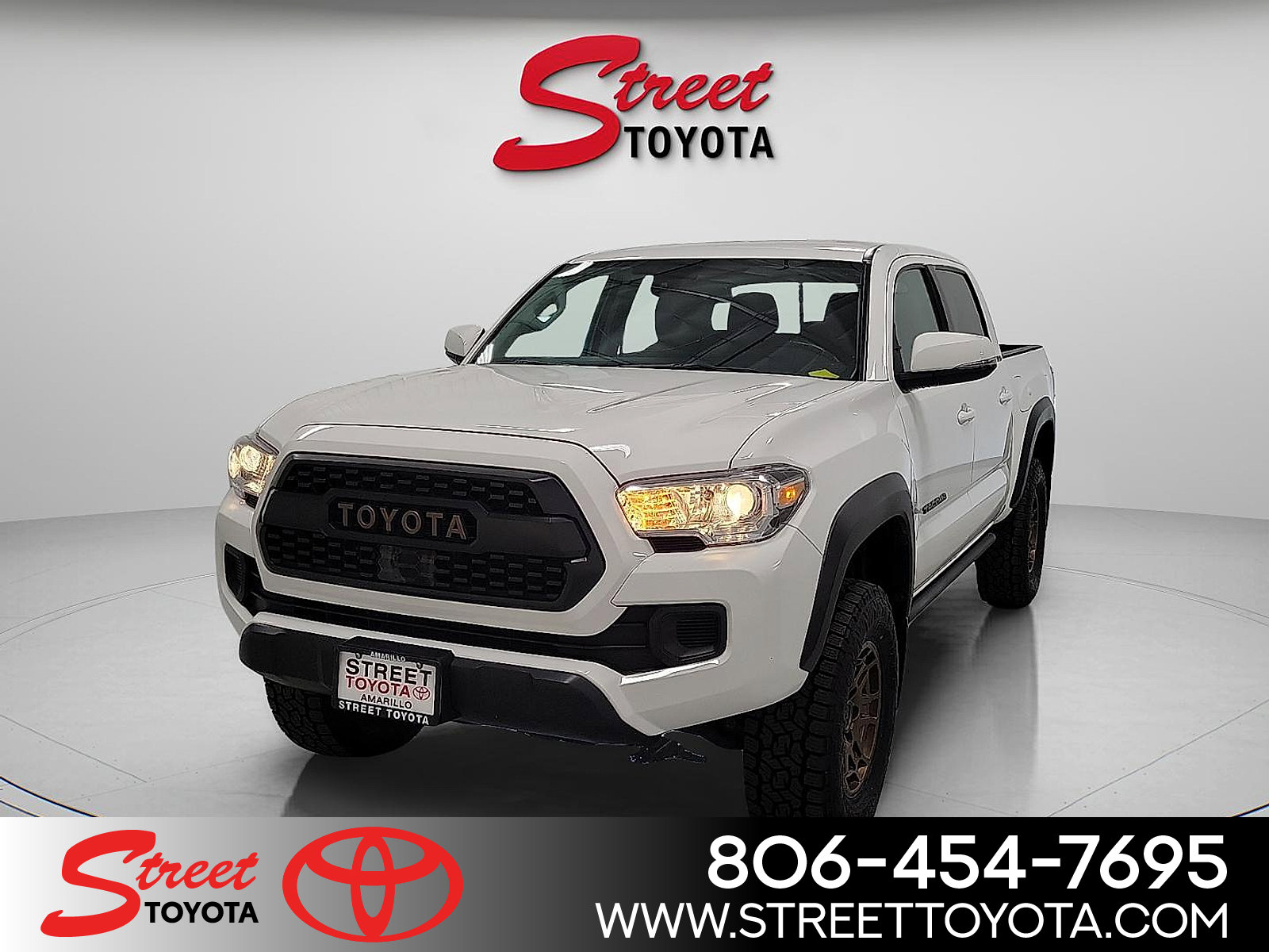 2023 Toyota Tacoma Trail's photo