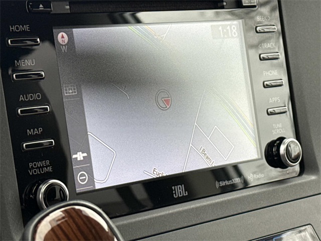 2019 Toyota Sienna Limited Premium photo 3