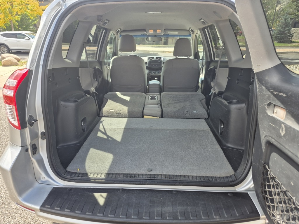 2012 Toyota RAV4 Base photo 19