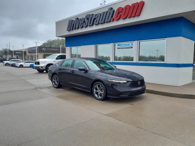 2023 Honda Accord Hybrid EX-L photo 2