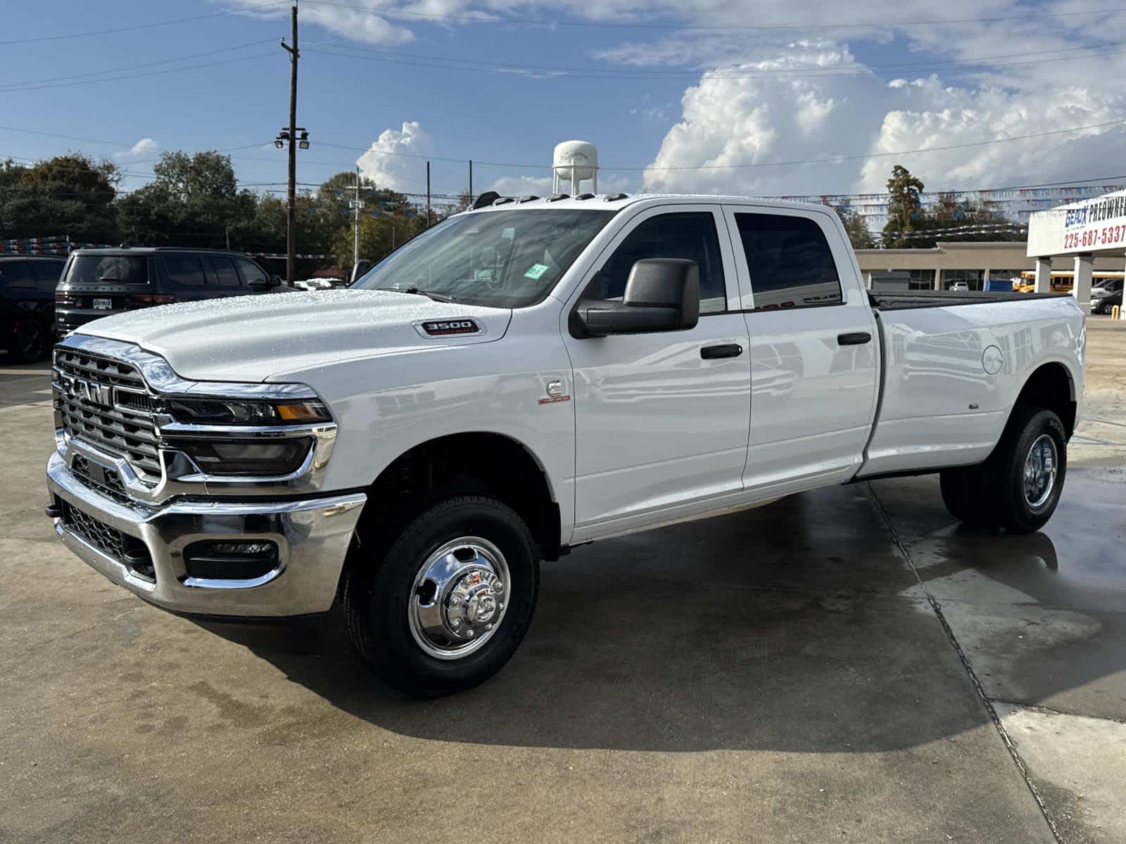 2026 Ram 3500 Tradesman photo 2