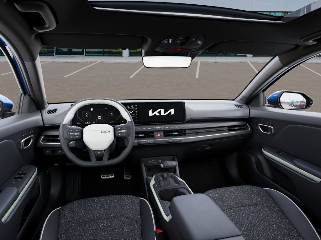 2025 Kia K4 GT-Line photo 13