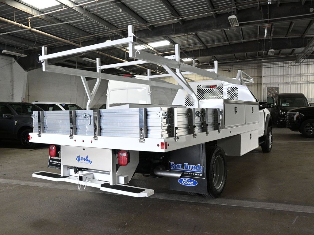 2025 Ford F-550 Chassis XL