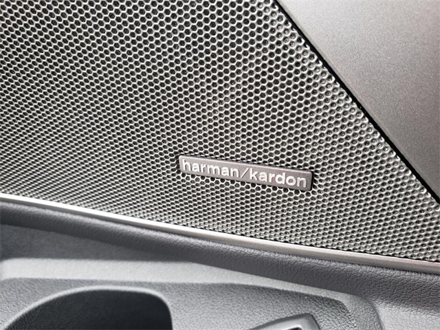 2025 Bmw M340i photo 22