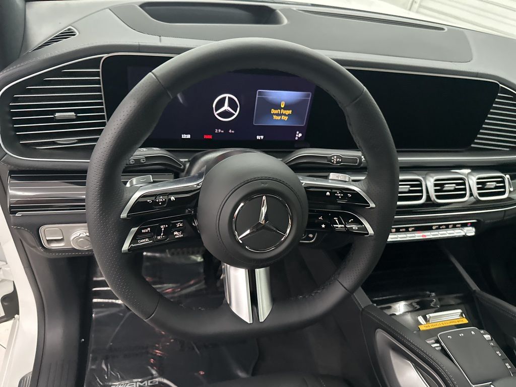 2026 Mercedes Benz GLS 450 4MATIC photo 9