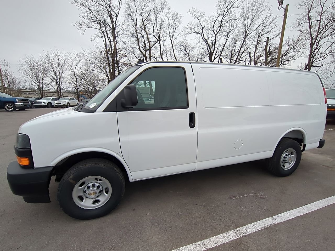 2025 Chevrolet Express Cargo Work Van's photo