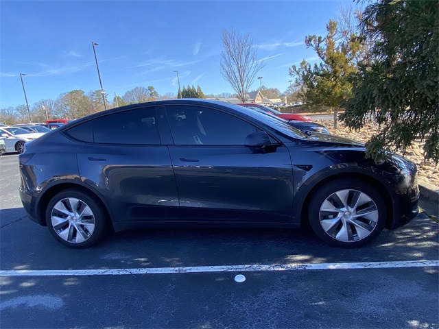 2024 Tesla Model Y Long Range's photo