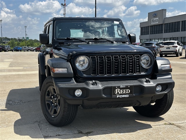 Used 2024 Jeep Wrangler 4-Door Sport with VIN 1C4PJXDG1RW346709 for sale in Kansas City