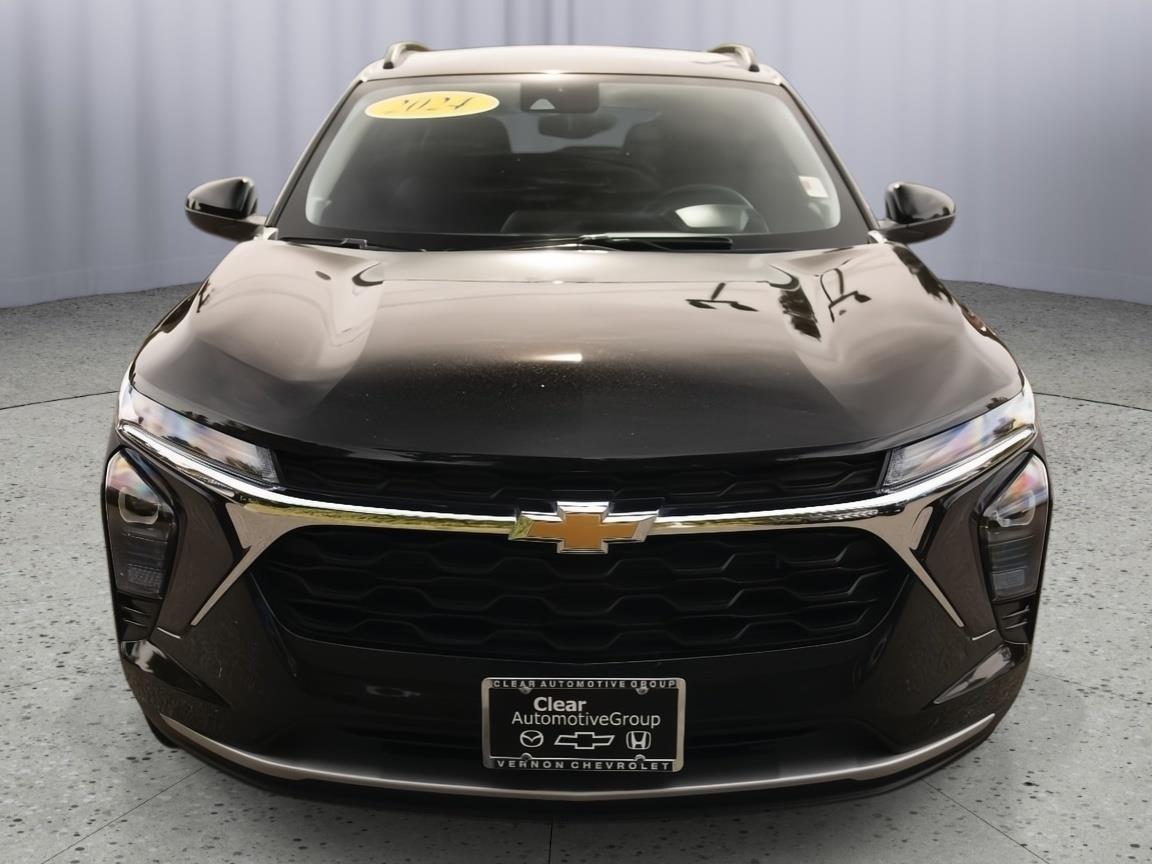 2024 Chevrolet Trax LT photo 14