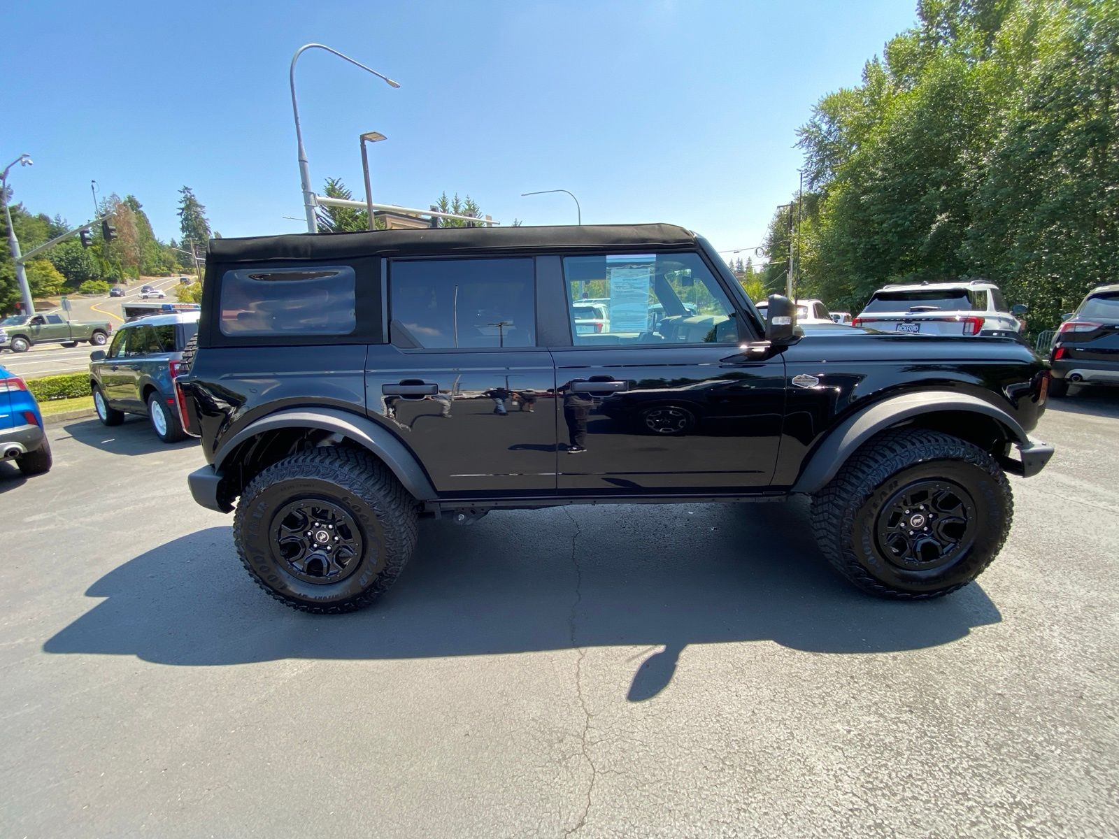 2024 Ford Bronco Wildtrak photo 3