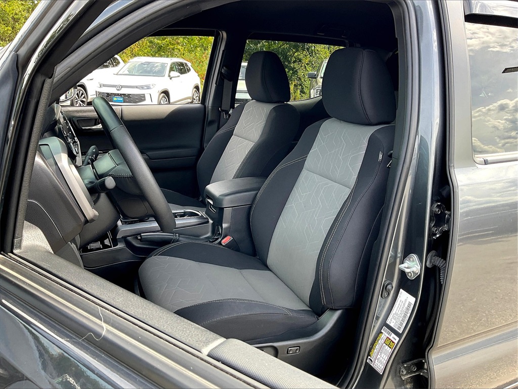 2023 Toyota Tacoma TRD Sport Double Cab 4x4 photo 9