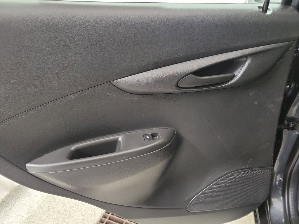 2021 Chevrolet Spark 1LT photo 14