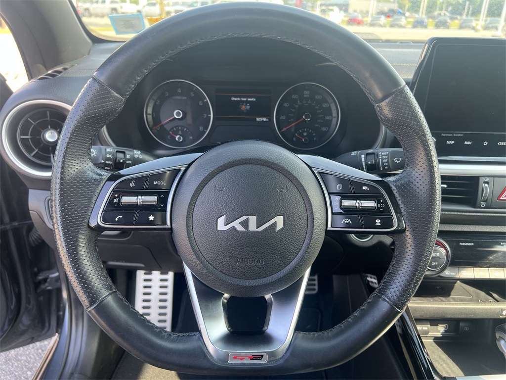 2023 Kia Forte GT-Line photo 10