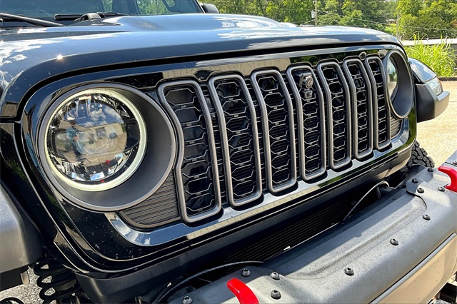 2024 Jeep Wrangler Rubicon X photo 27