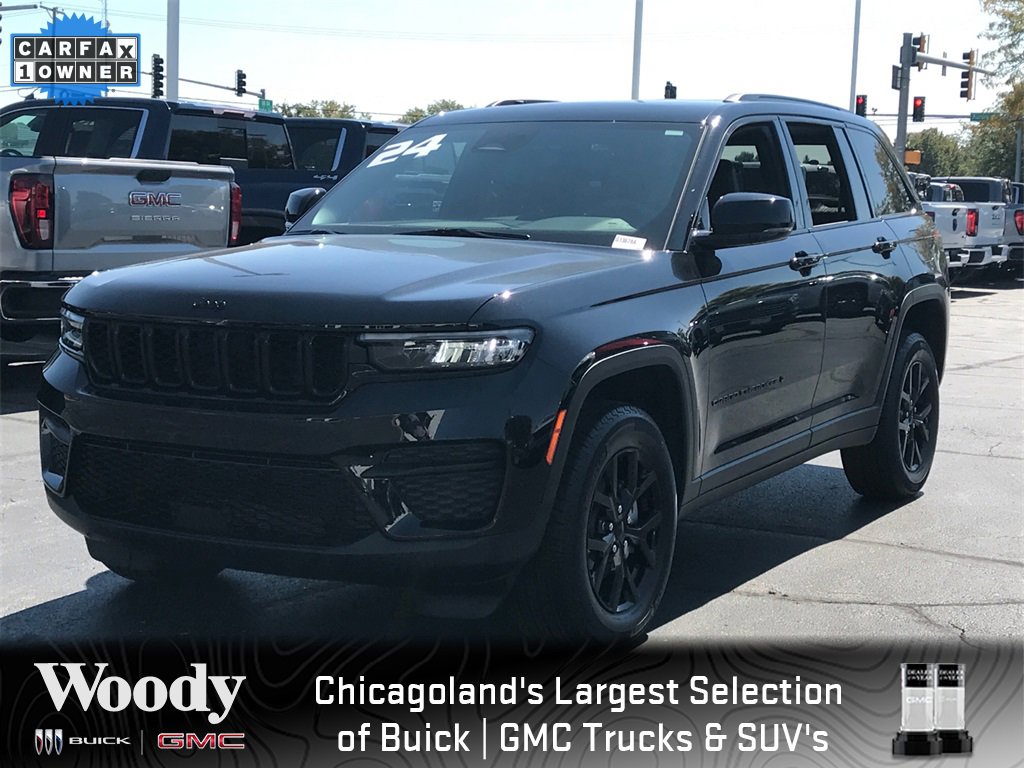 2024 Jeep Grand Cherokee Laredo photo 3