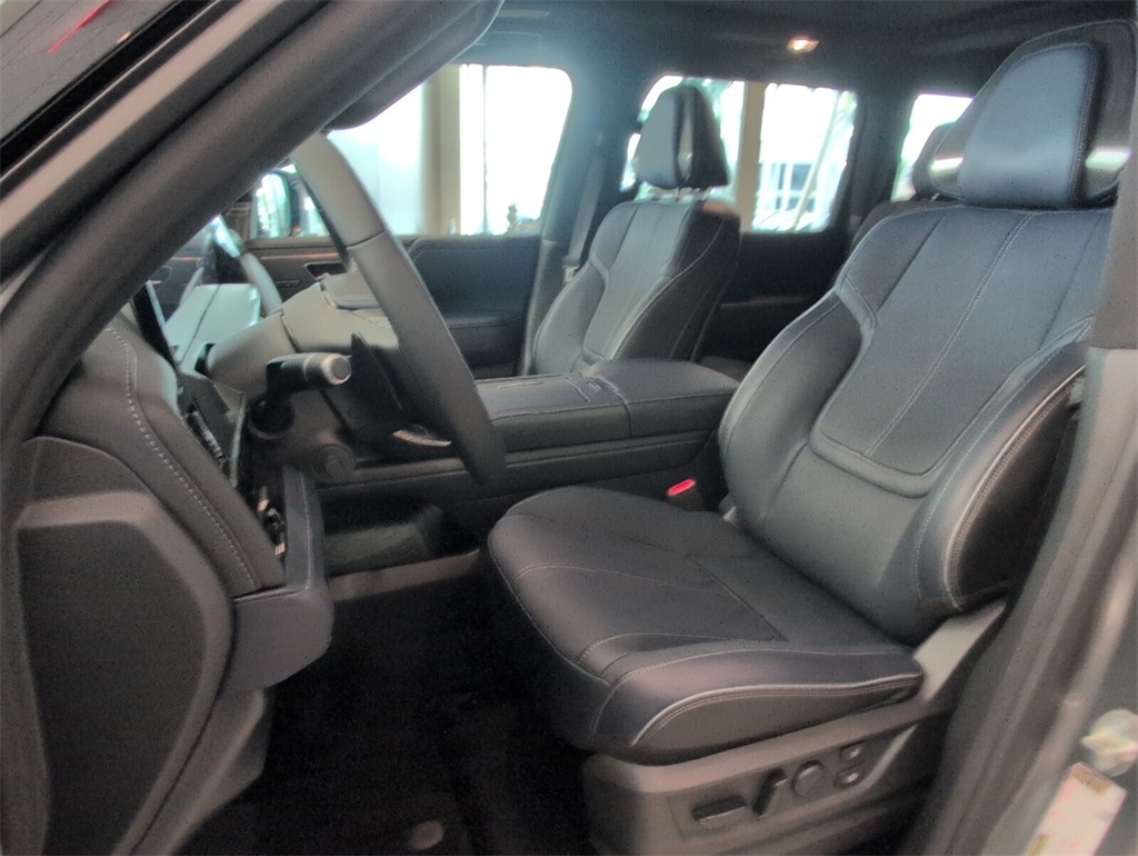 2026 Infiniti QX80 Sensory photo 4